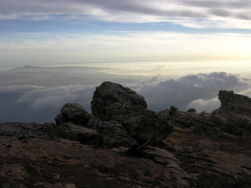 Land der Berge und Wolken