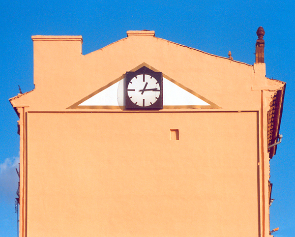 The Wall and The Time