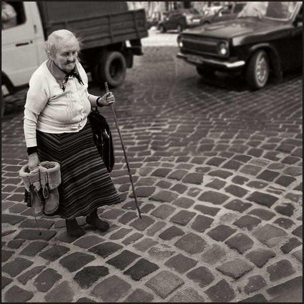 Ungefähr wie ihre Großmutter einen Weg gefunden, Frühling