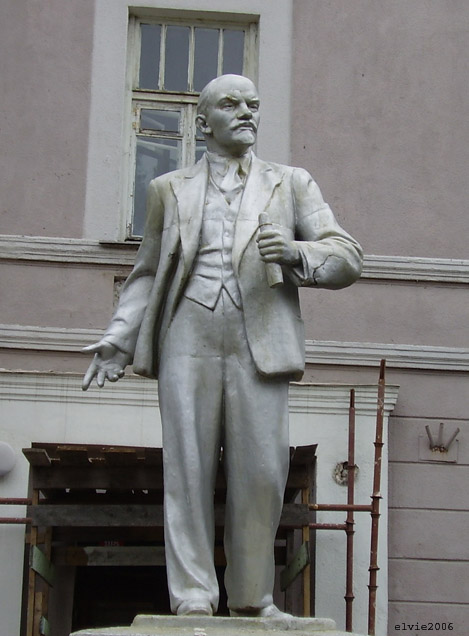 Alle Macht in den Händen!