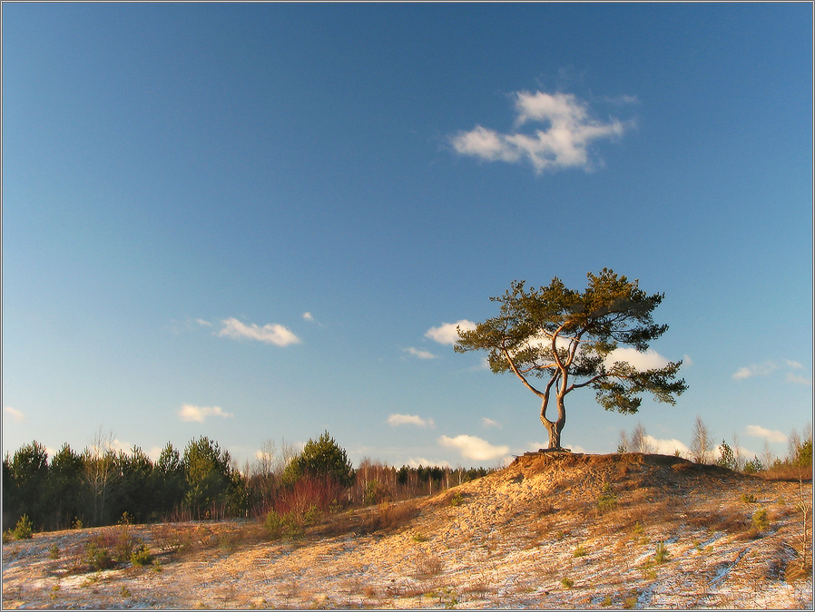 flog eine Schar von Wolken ...