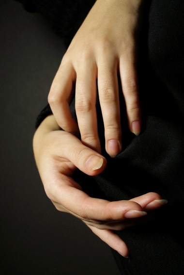 schwierig, das Gewicht zu erhöhen hinabgestiegen in die Hände ...