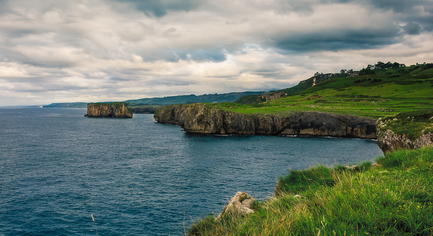 Vistas de acantilados (Asturias)