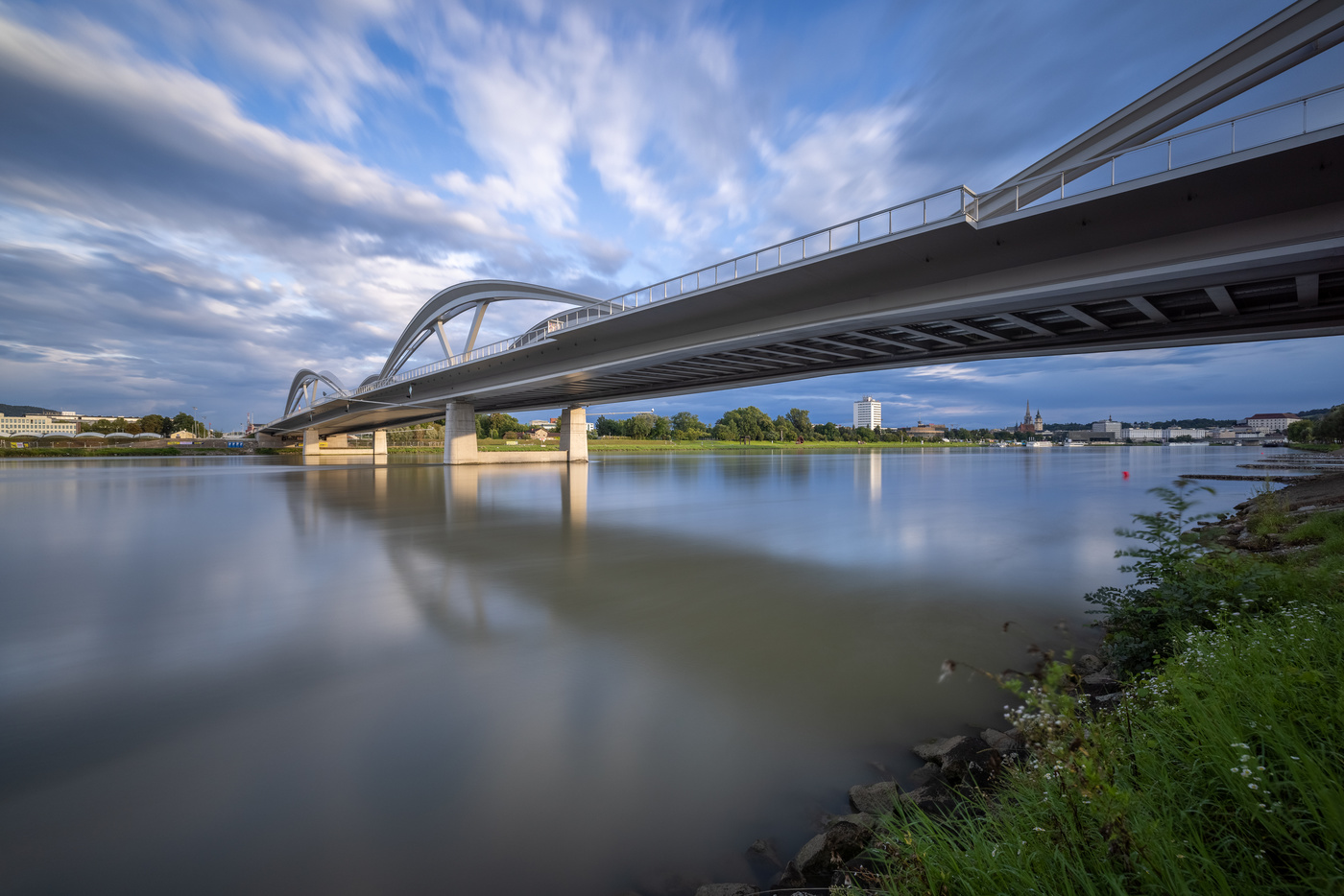 Neue Eisenbahnbrücke