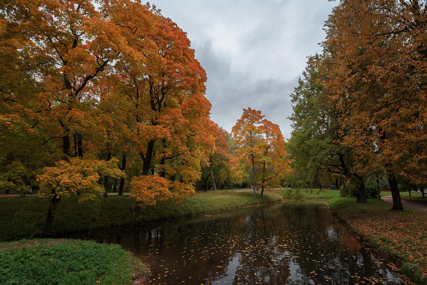 Im Herbst des Parks ...