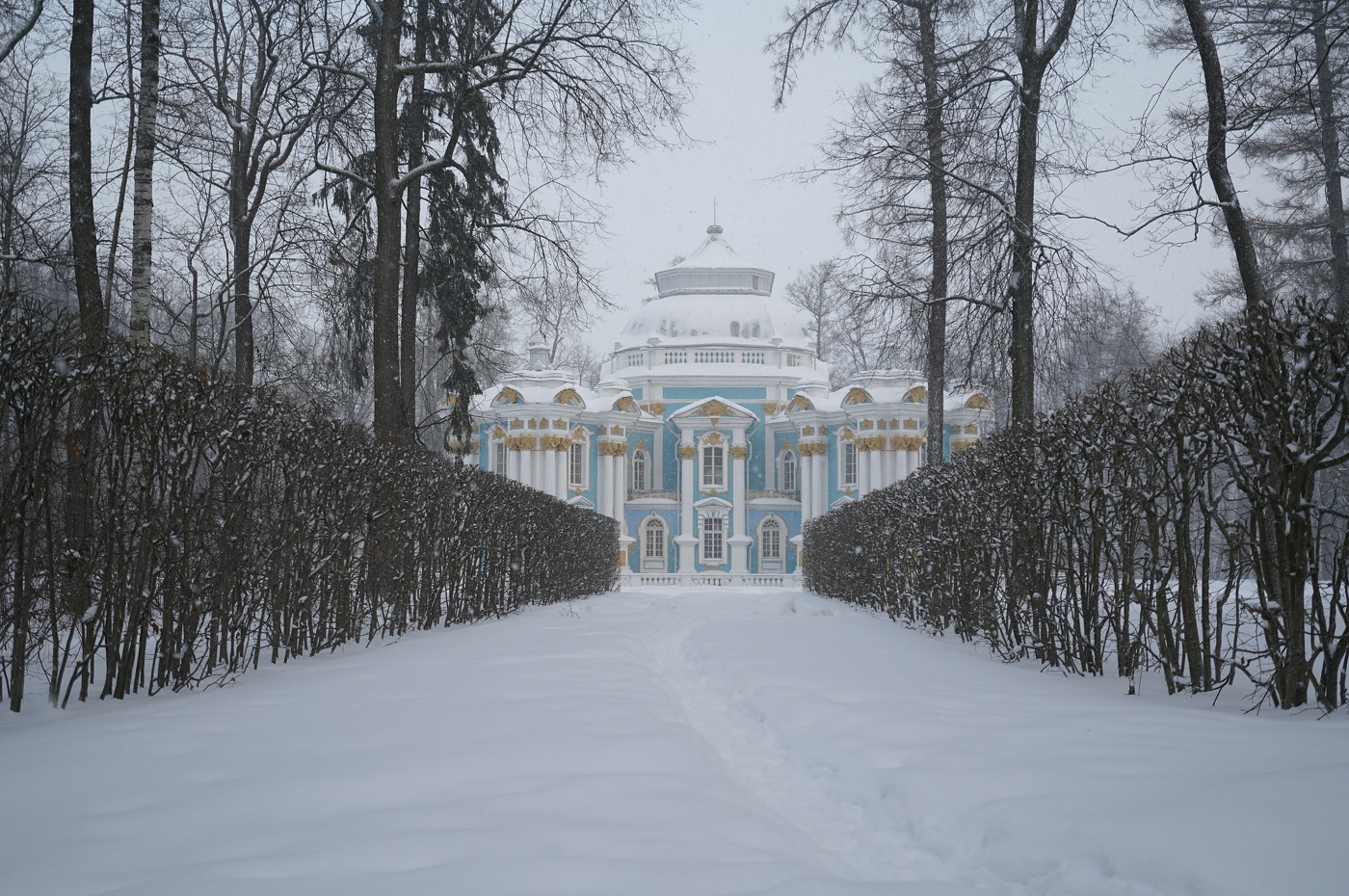 Sonnenaufgang über dem Fluss