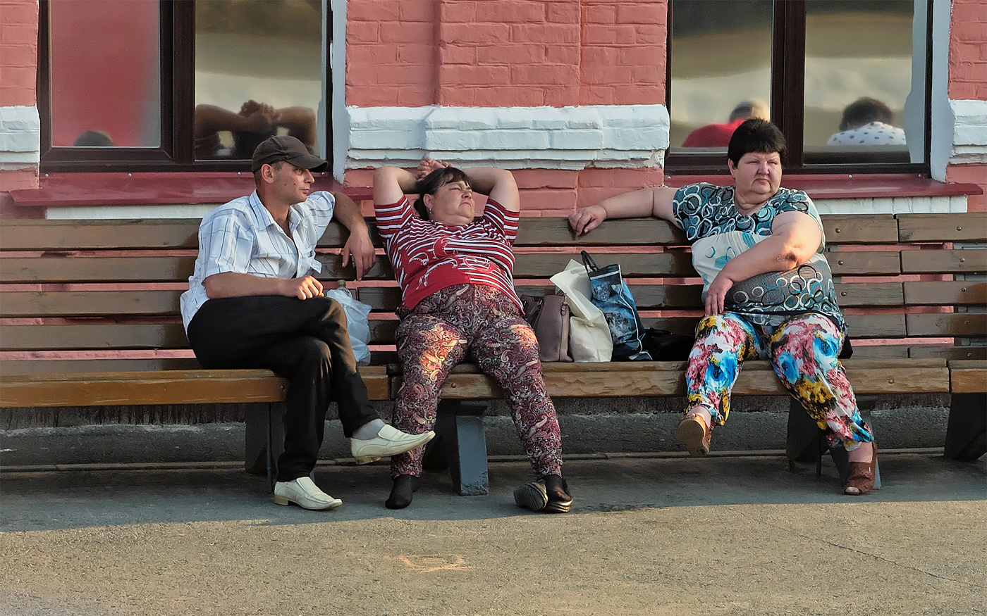 Es gibt Frauen in russischen Dörfern