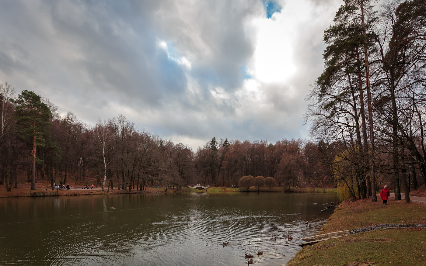 Im Herbst des Parks ...