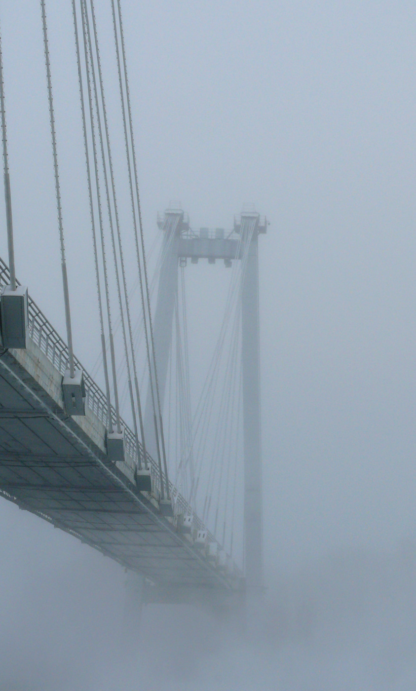Brücken ins Ungewisse