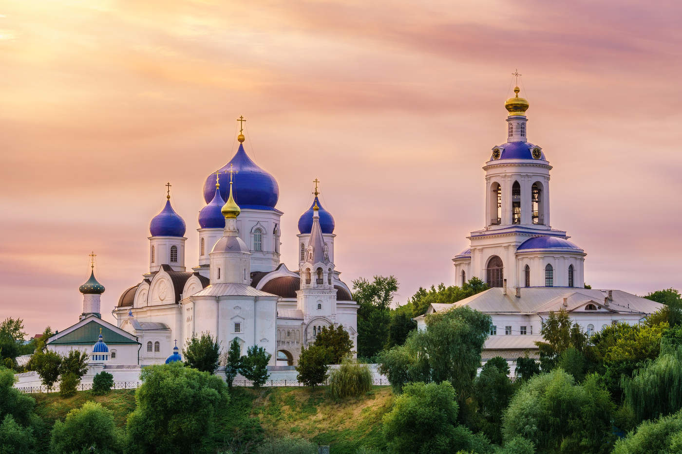ST - Bogolyubskii Nunnery