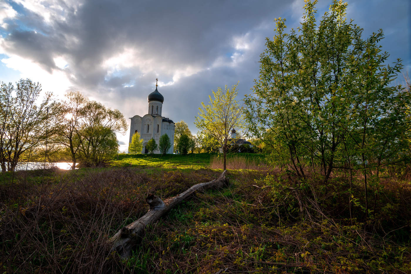 Kirche der Fürbitte auf dem Nerl.