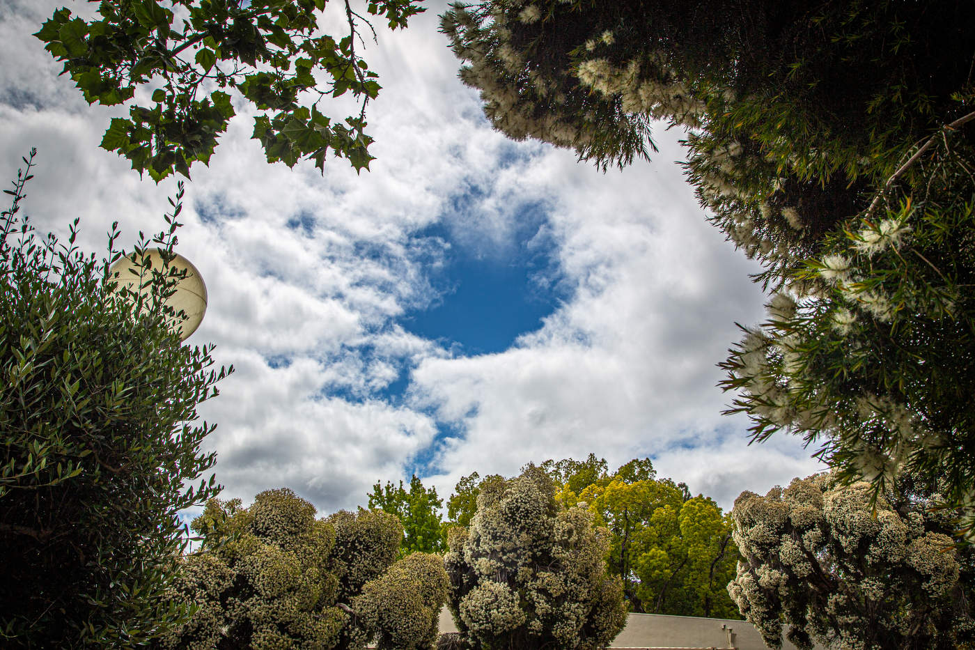 Ein Loch in den Himmel