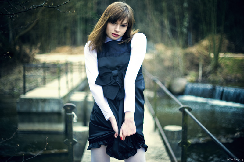 Idiotic pursuing thoughts