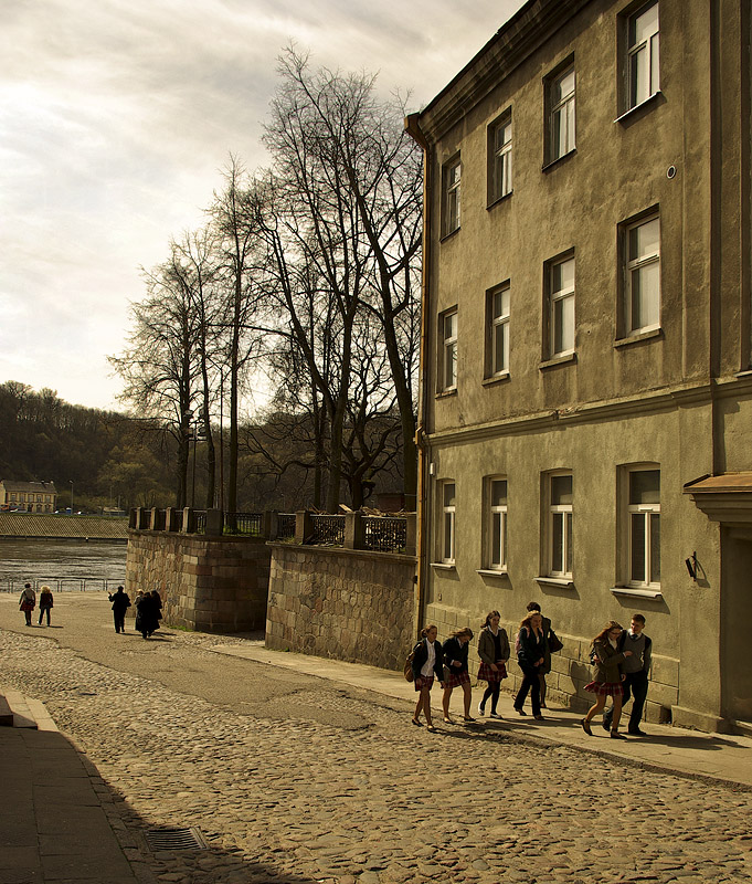 Frühling auf Zarechnaya Straße ...