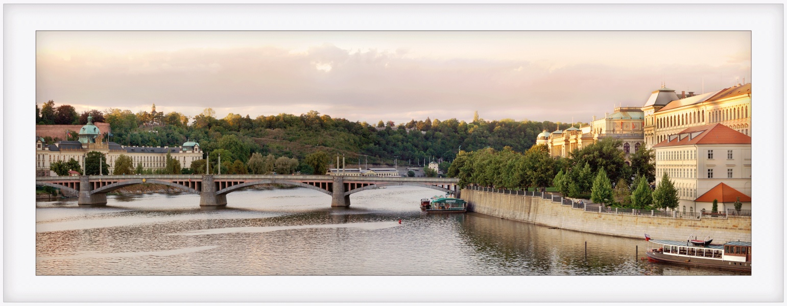 Summer Evening nad Vltavou