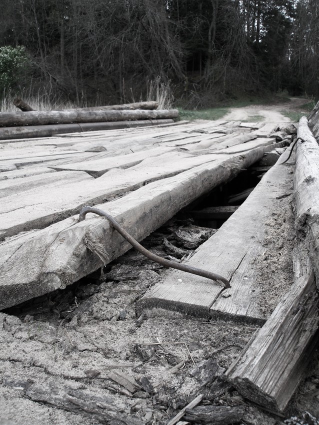 Straße über den Fluss