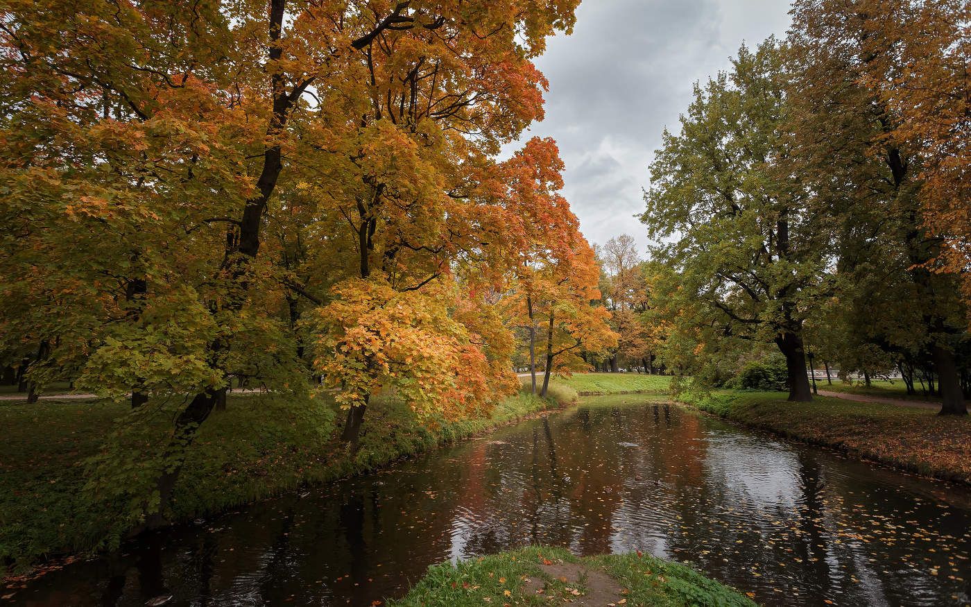 Im Herbst des Parks ...