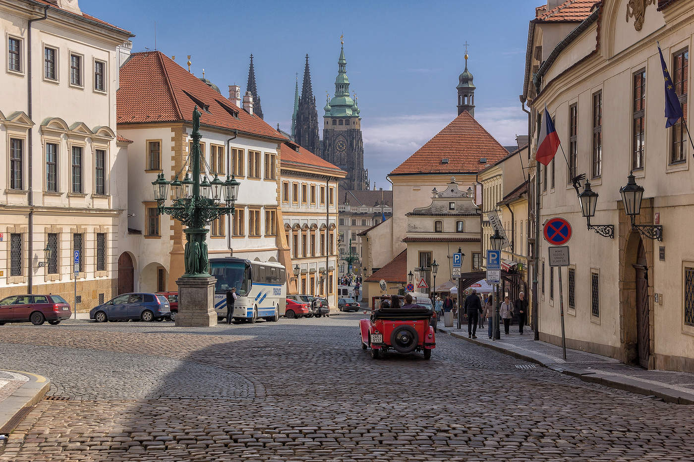 Praha. Loretanske ulici