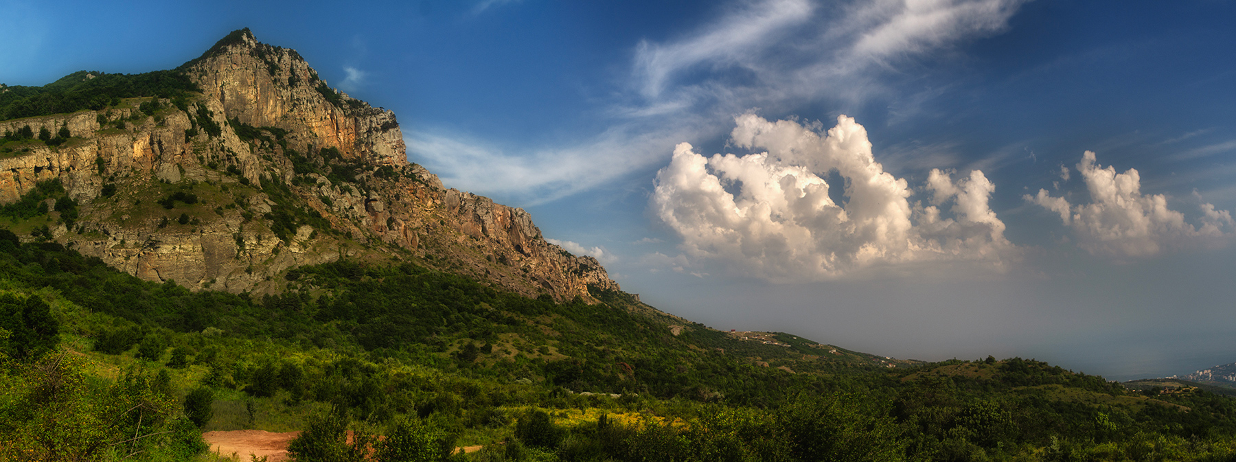 Sonnenuntergang in den Bergen