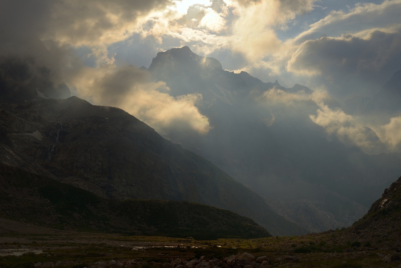 Sonnenuntergang in den Bergen
