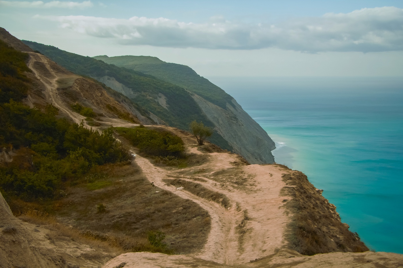 Straße zu den Bergen