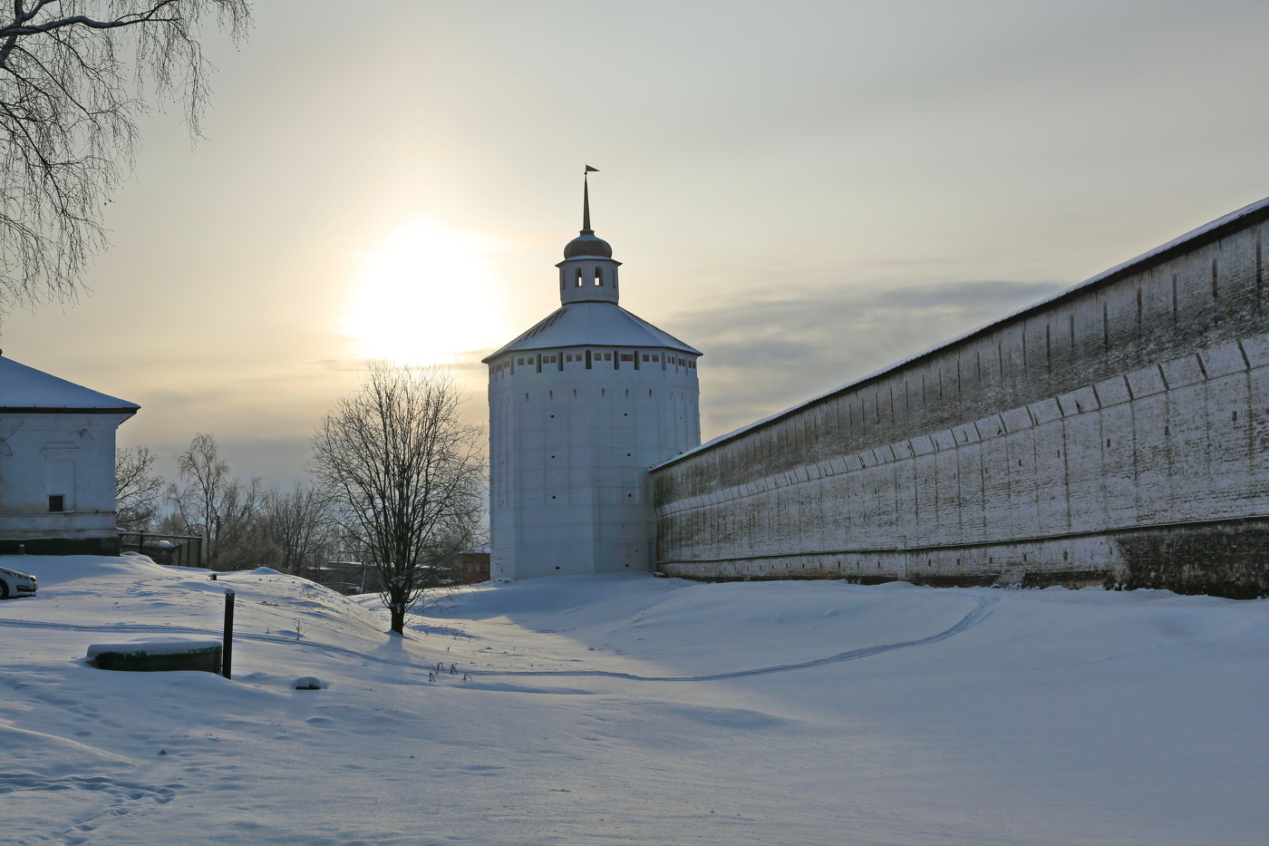 Sonnenaufgang über dem Fluss