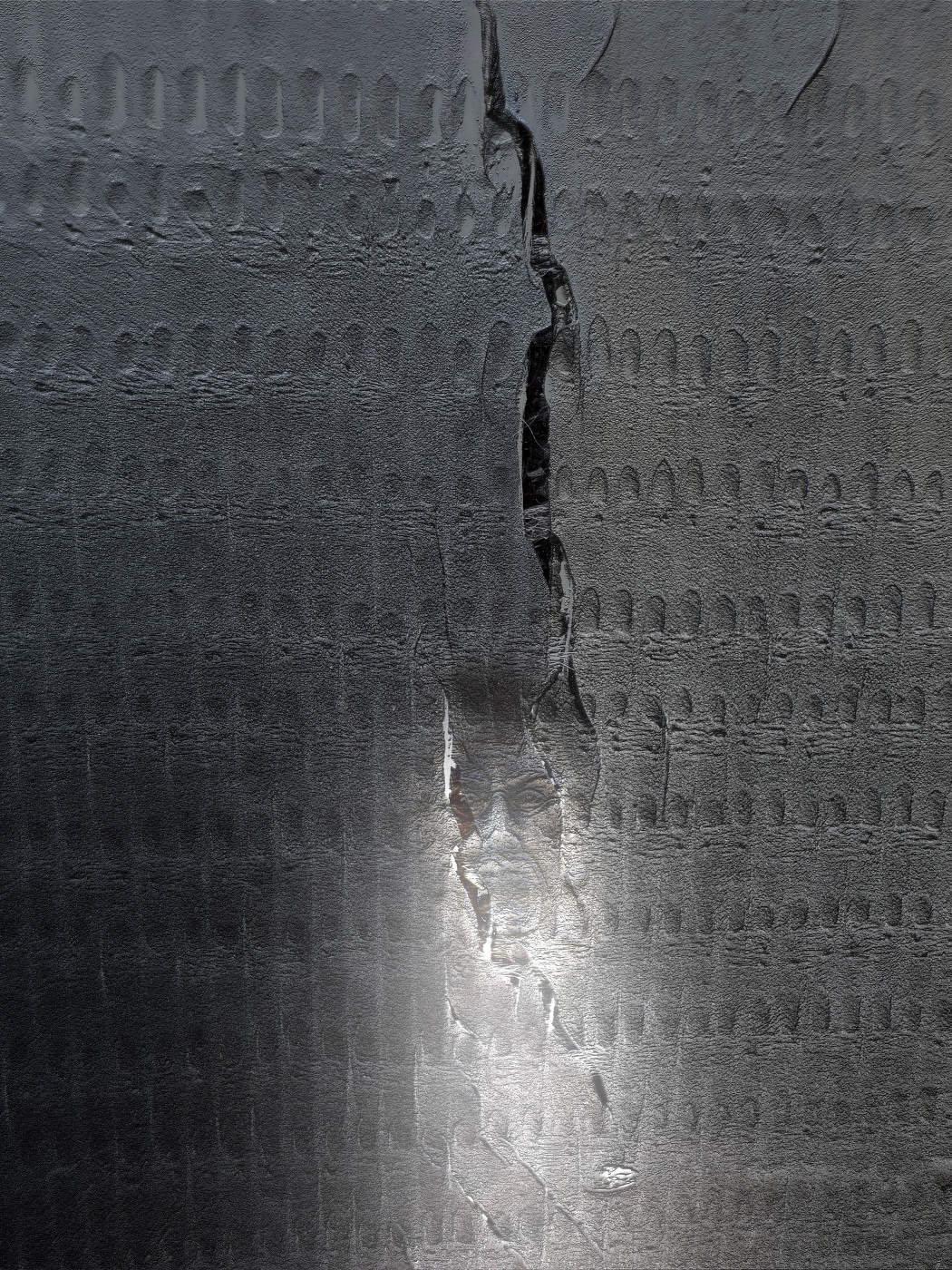 Scream out of the wall