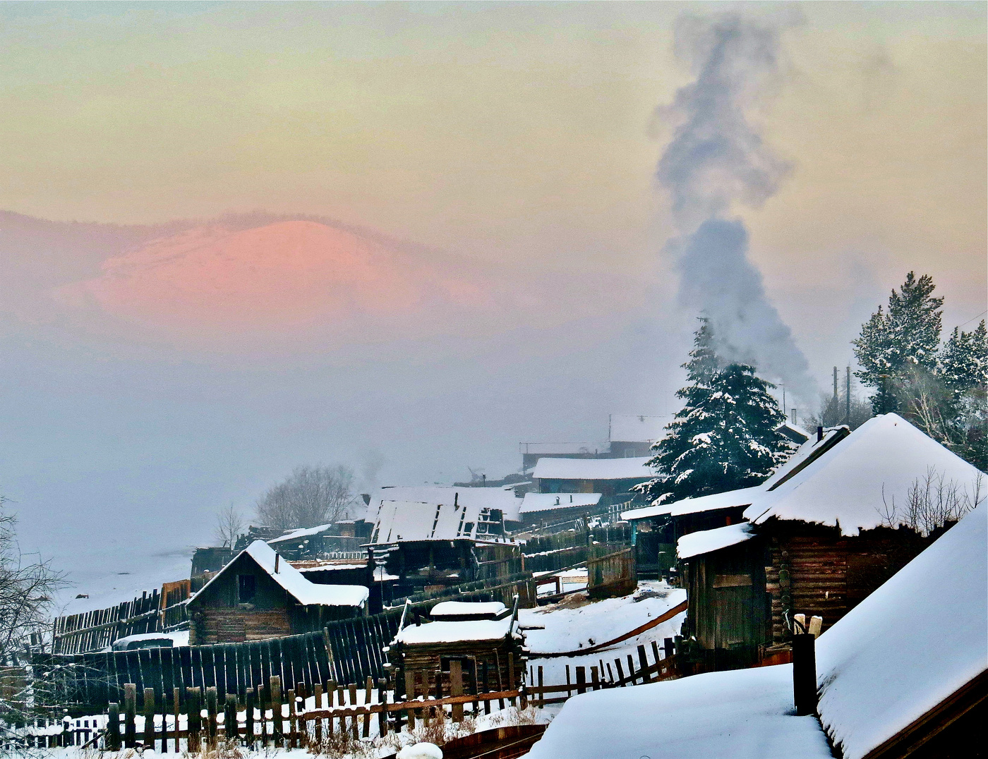 Sonnenaufgang über dem Fluss