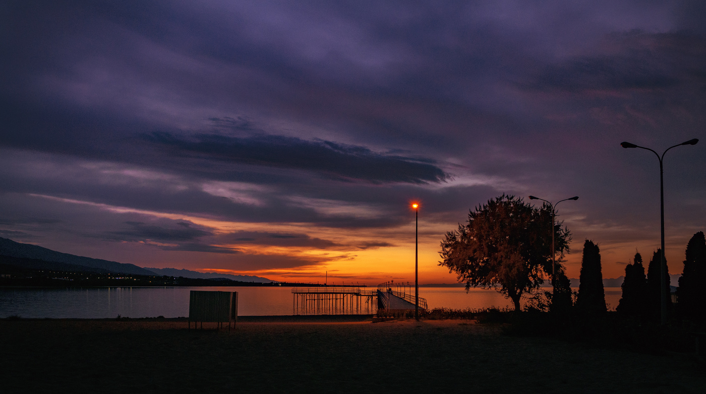 Sonnenaufgang im Wald