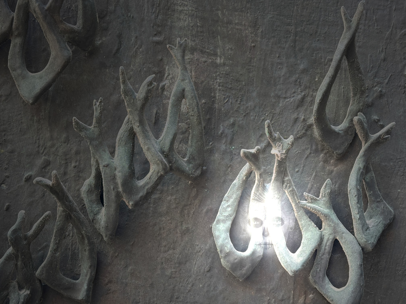 Objects and the death