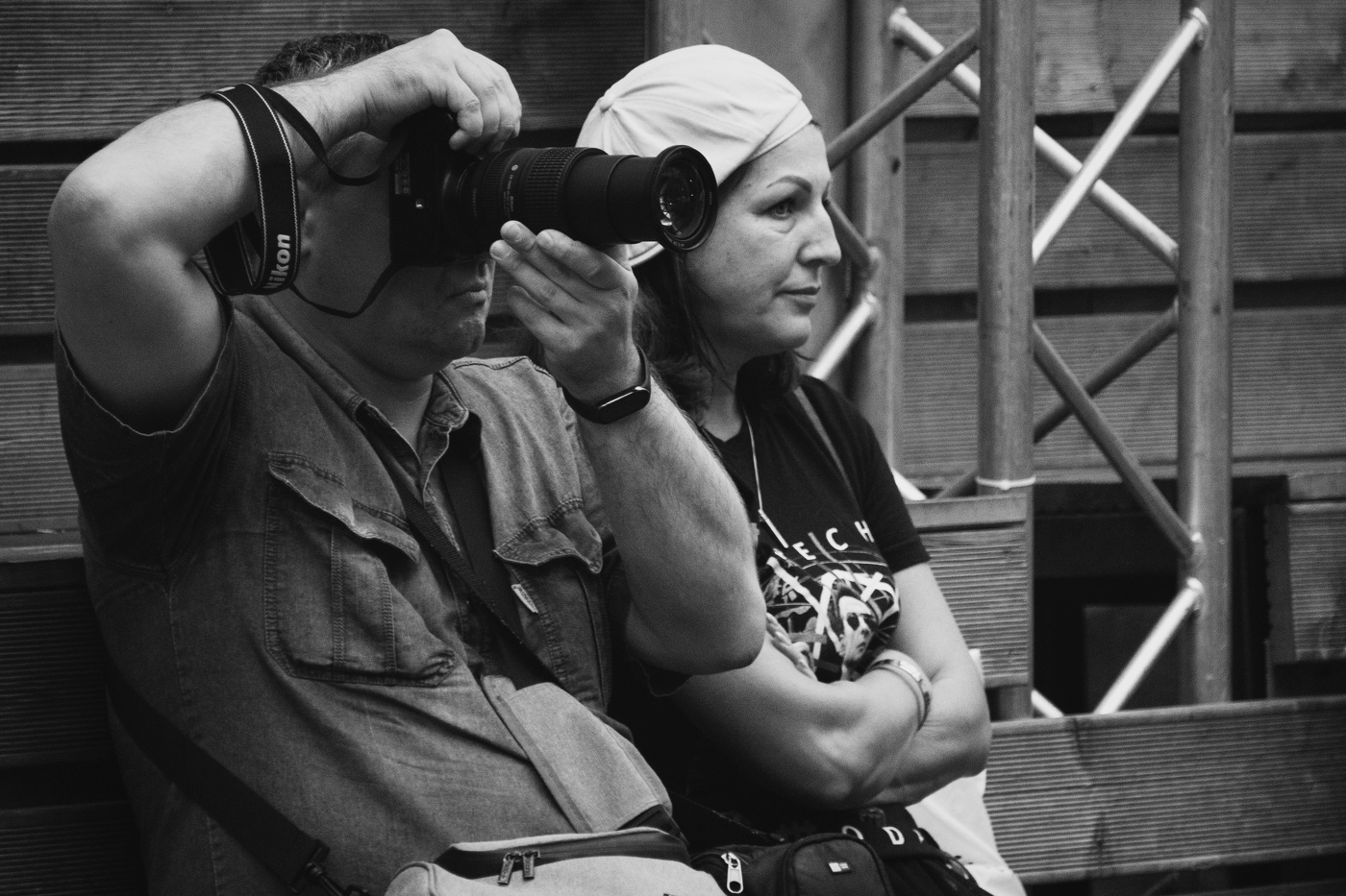 Mädchen Zsolt, im Kleid, im Auto, Auto, Auto, Mädchen, sexy