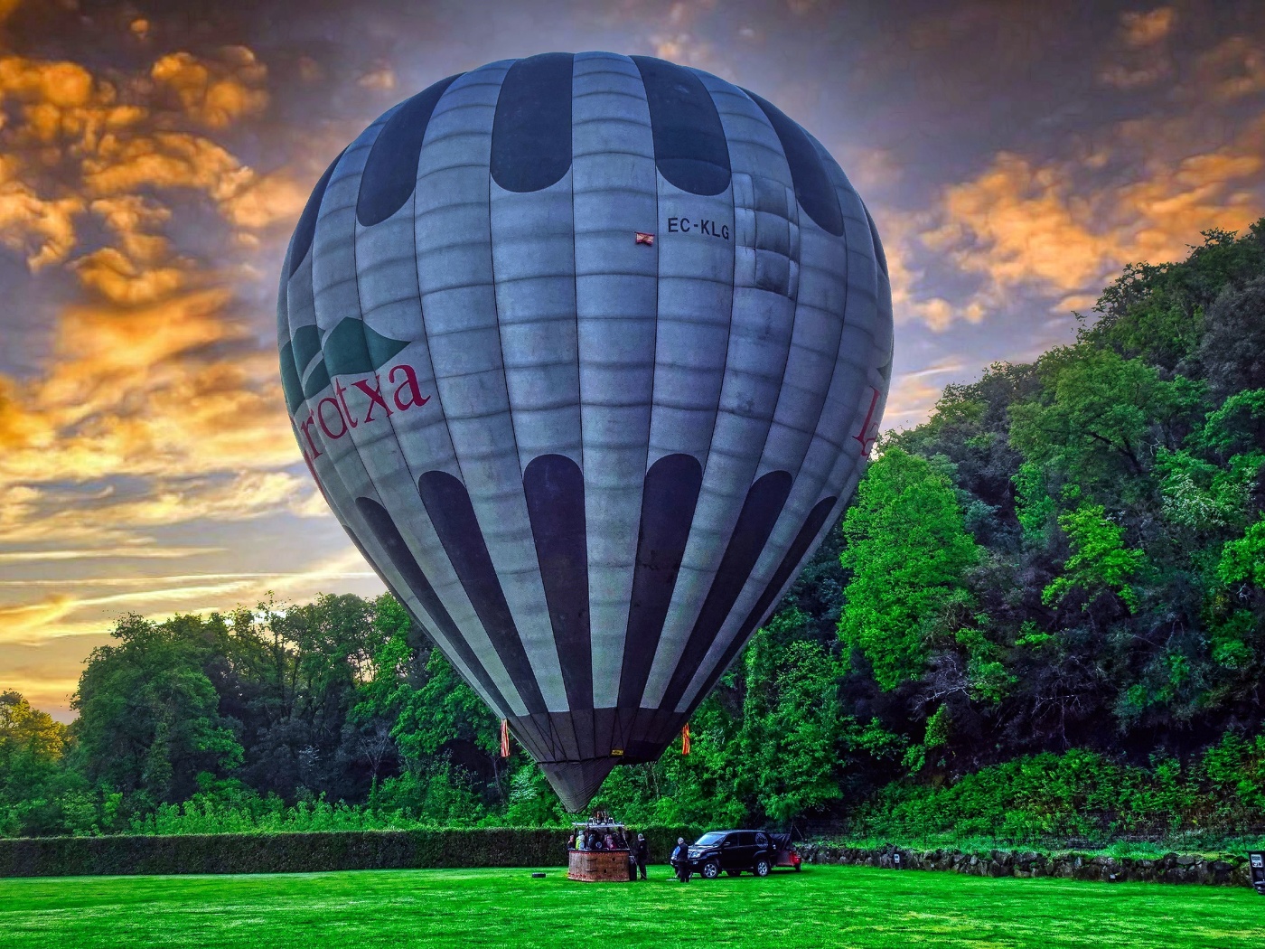 Santa Pau - Olot - globus a Vol de Coloms - La Garrotxa