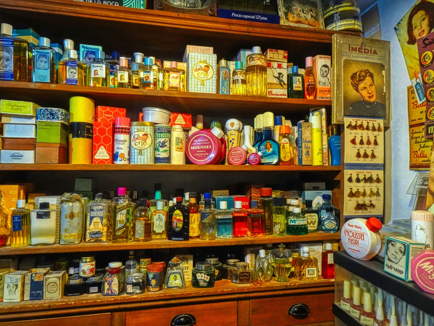 Salàs de Pallars - museu botigues antigues - perfumeria - Pallars Jussà