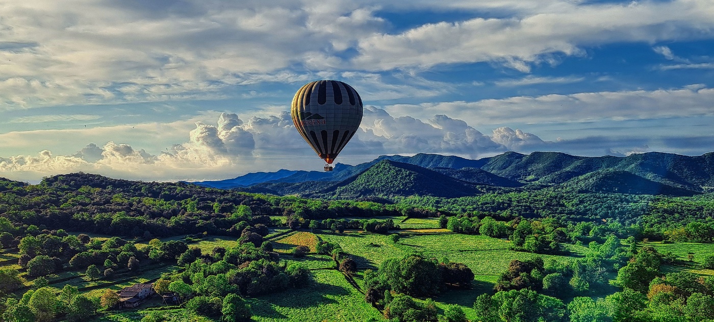 Santa Pau - vol amb globus - La Garrotxa