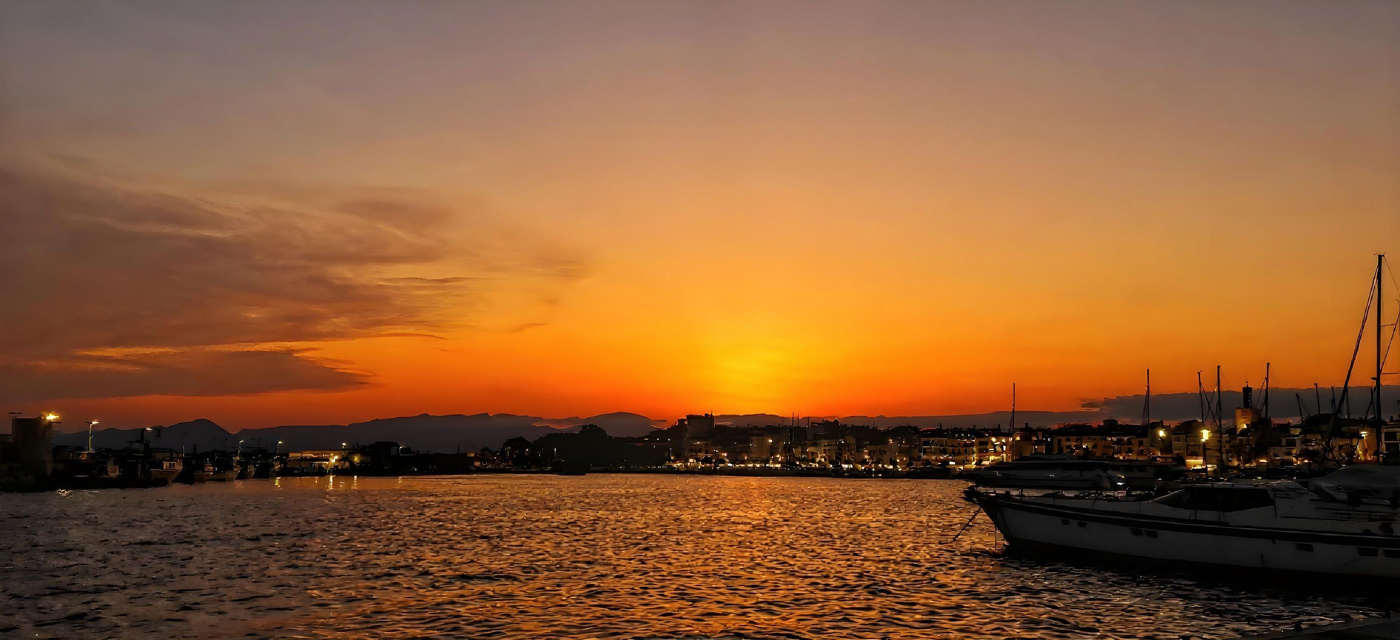 Cambrils - posta de Sol al port - Baix Camp