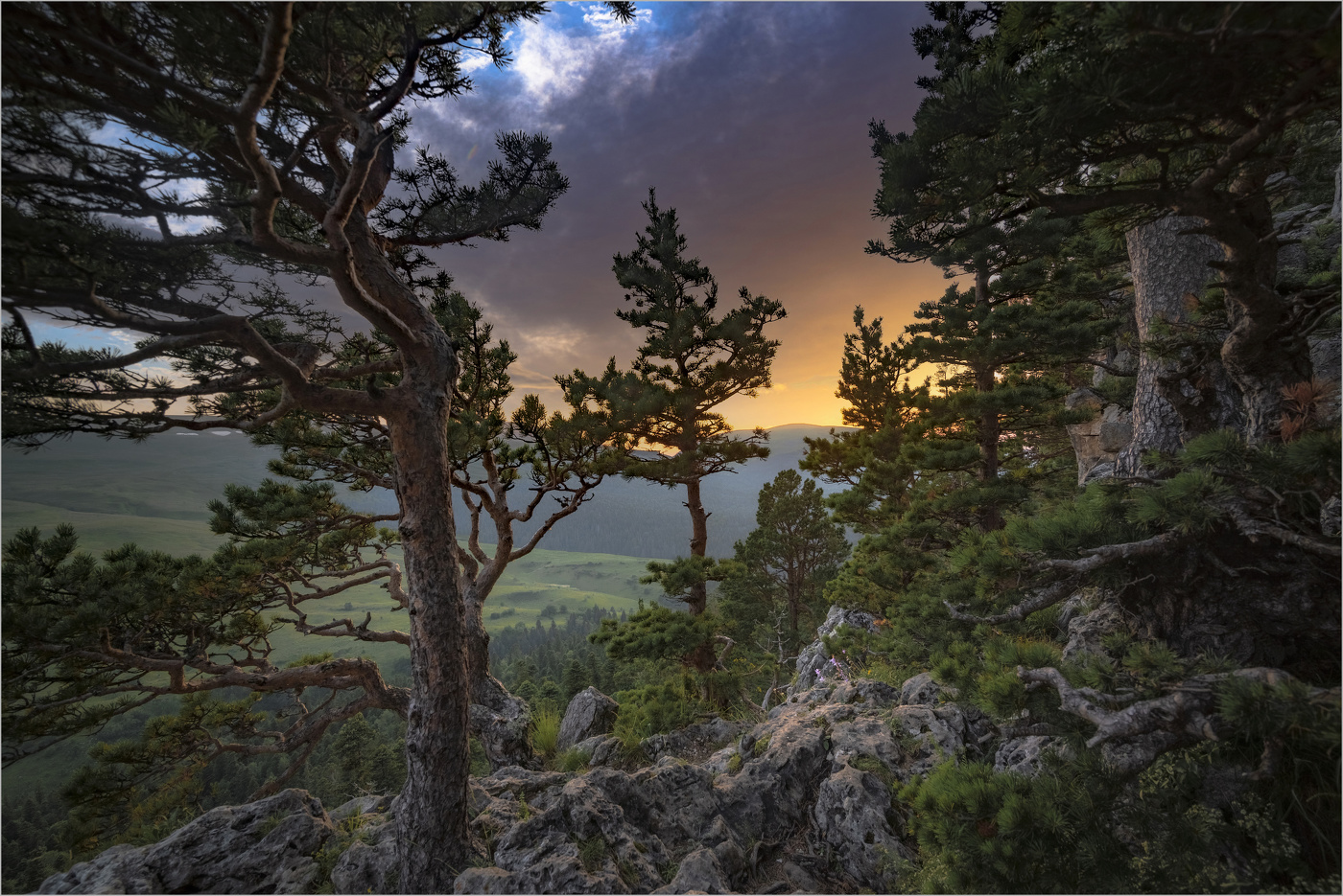 Sonnenuntergang in den Bergen