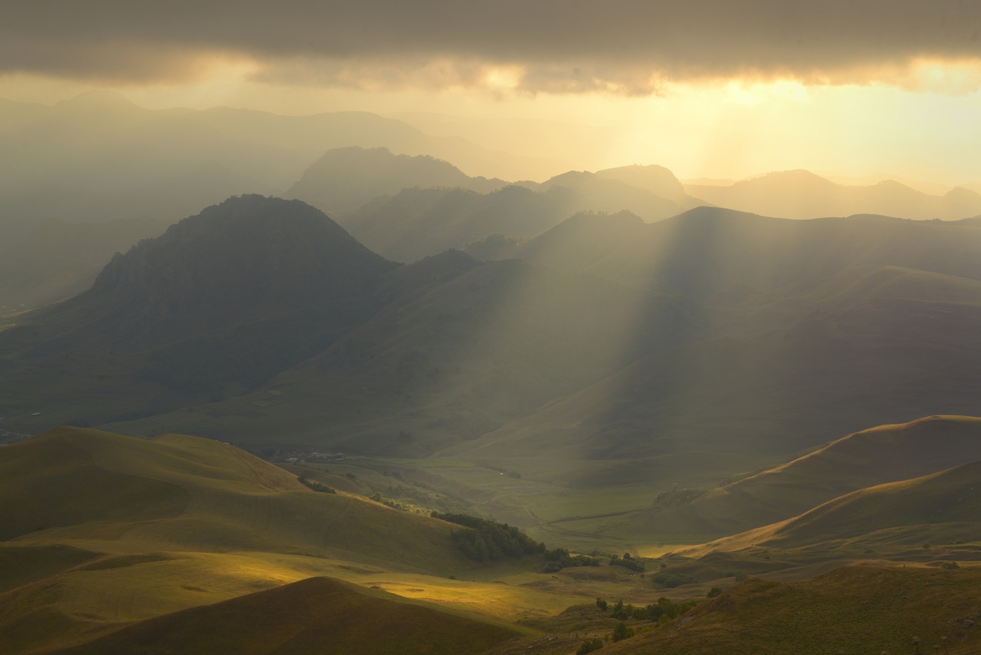 Sonnenuntergang in den Bergen