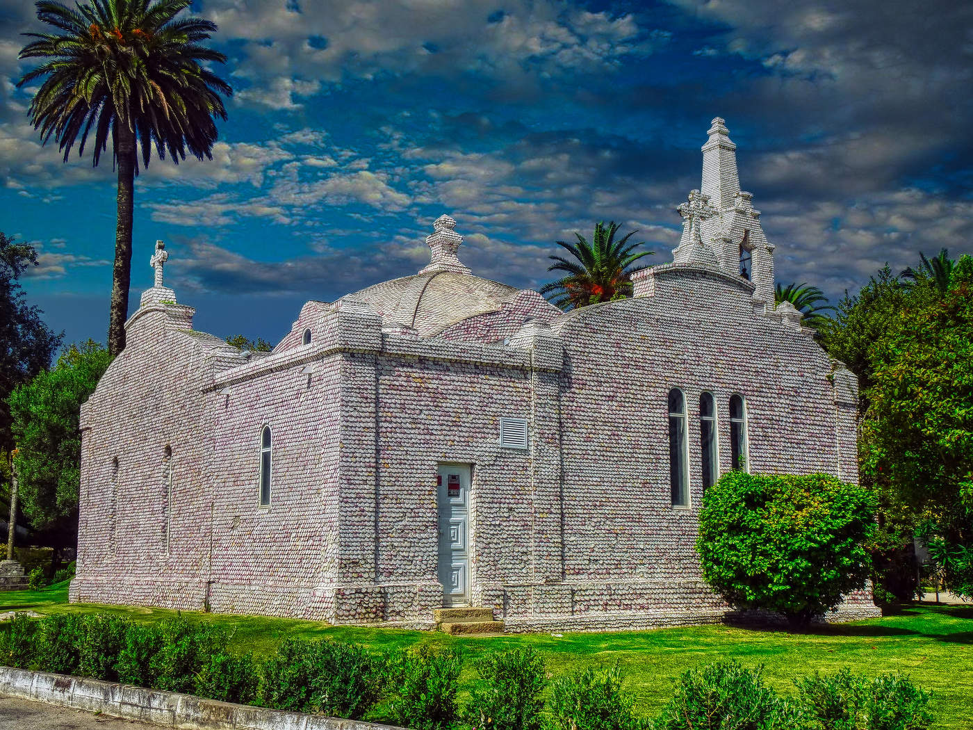 O Grove - Illa de la Toxa (Ermida da Toxa) feta de petxines de vieira - Pontevedra