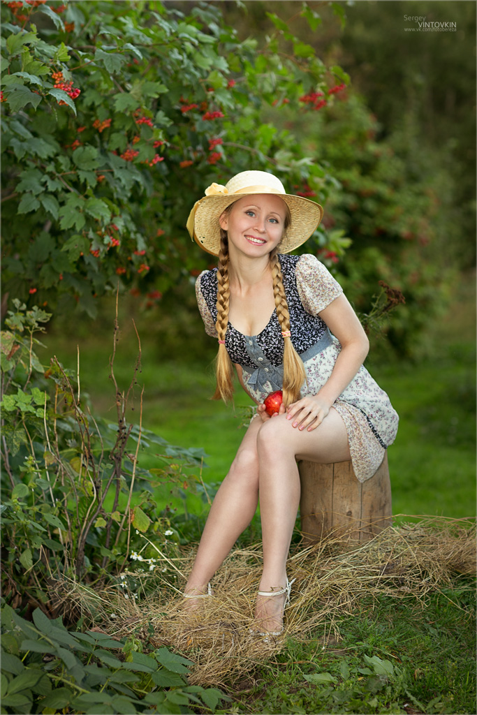 Das Mädchen in einem Hut