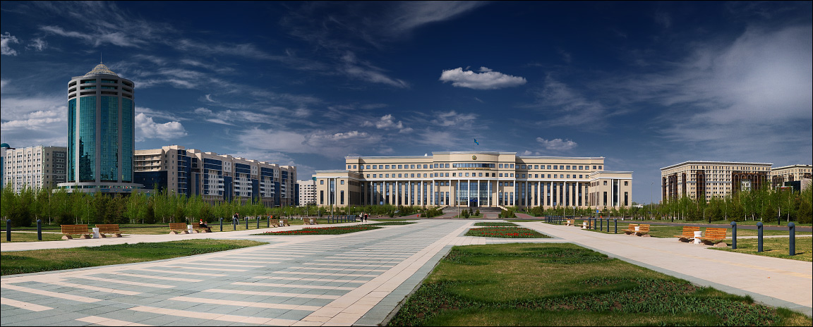 Mai Himmel über Astana