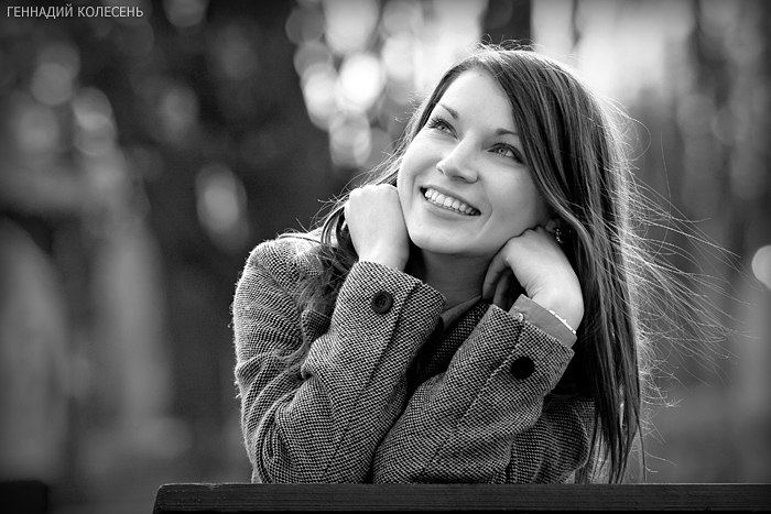 In ihren Augen war der Wind, und das Haar die Farbe des Frühlings lesen ...