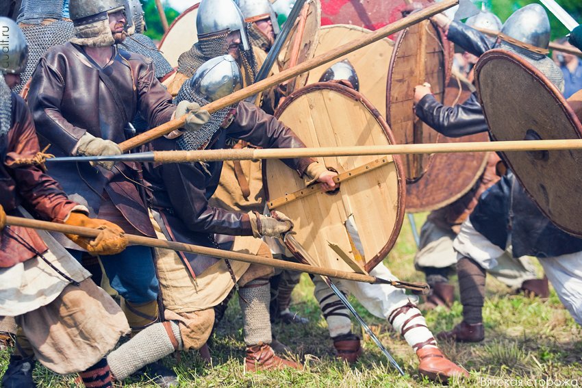 XI Festival für Militär-historischen Rekonstruktion "Dushonovskie Manöver 2009