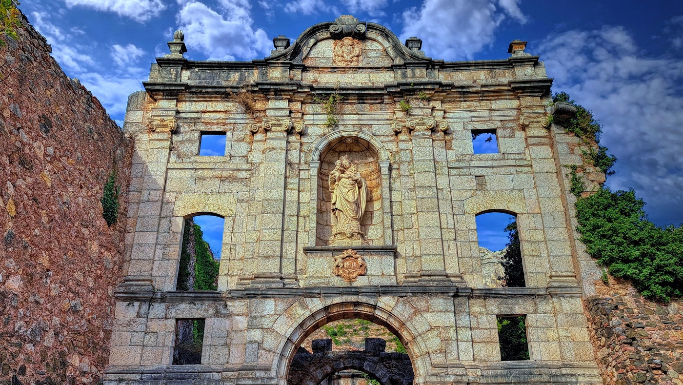 Scala Dei - cartoixa (façana de la Mare de Déu) - Priorat