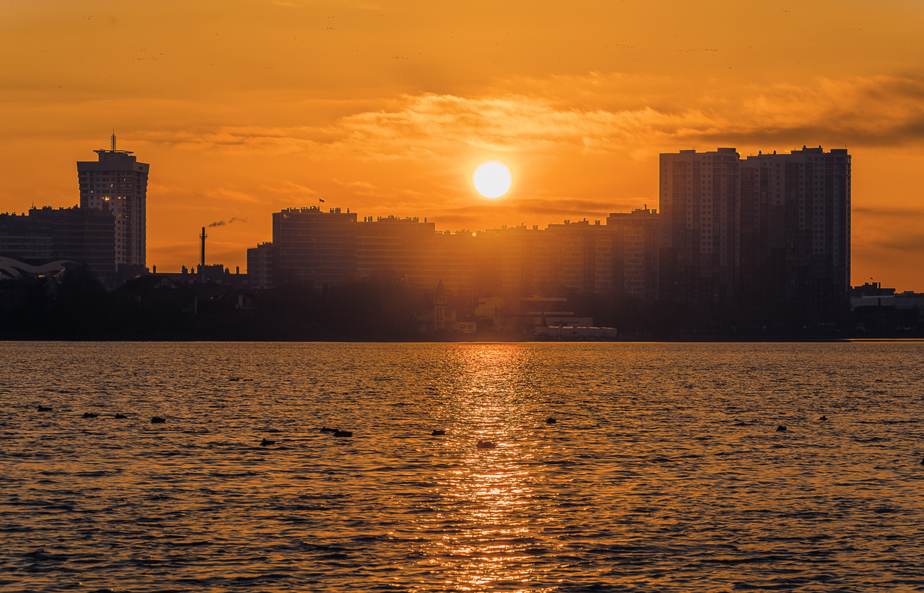 Sonnenuntergang über der Stadt