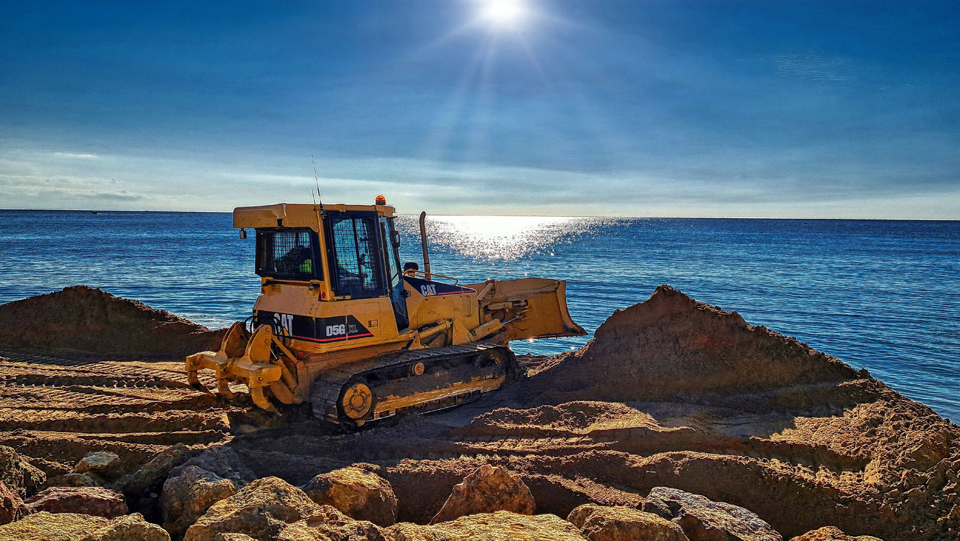 Altafulla - arreglant la platja - Tarragonès