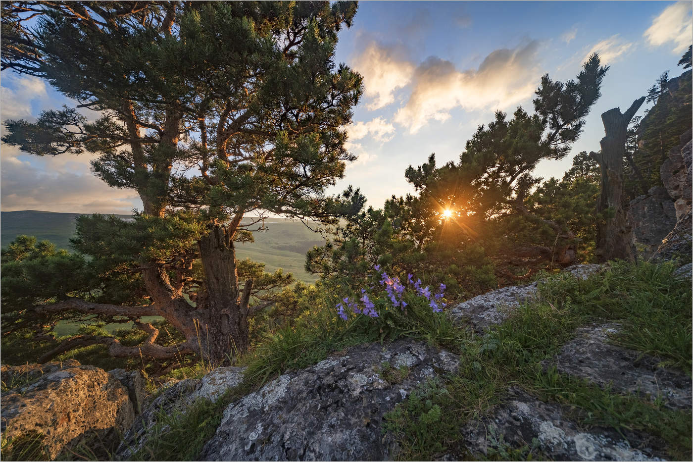Sonnenuntergang in den Bergen