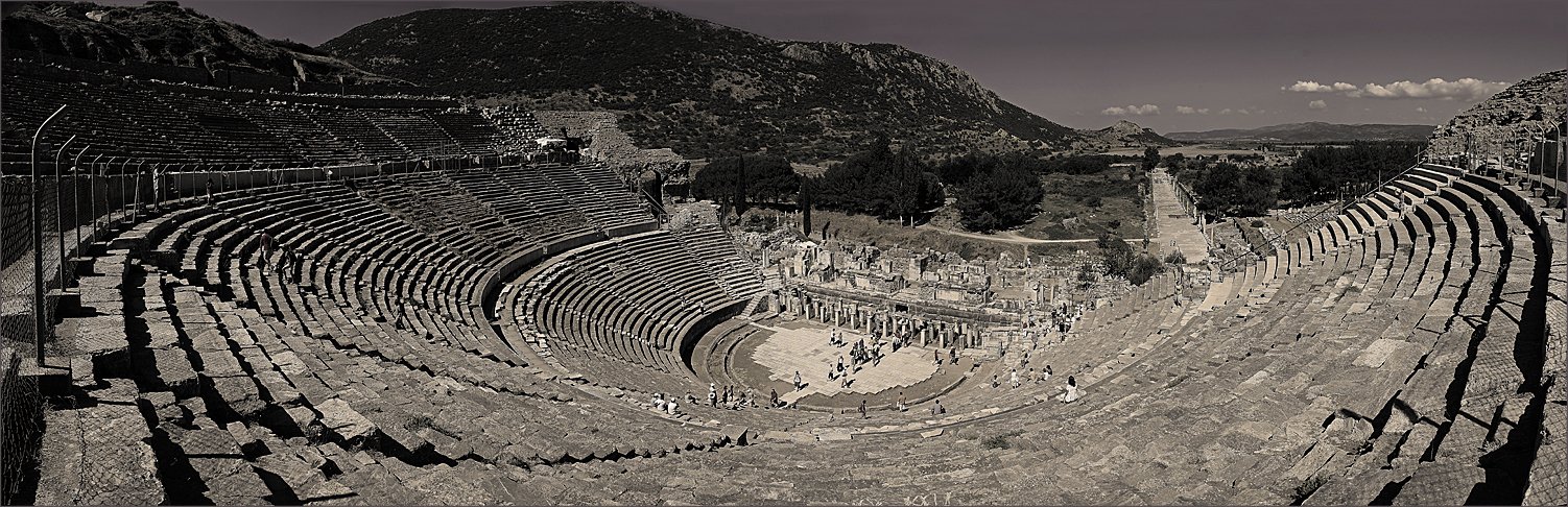 Theater ......... ...........