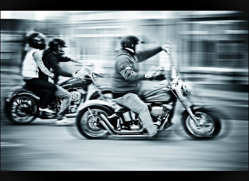 Lift me to L.A. baby...