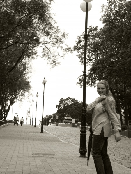 die Straße entlang ...