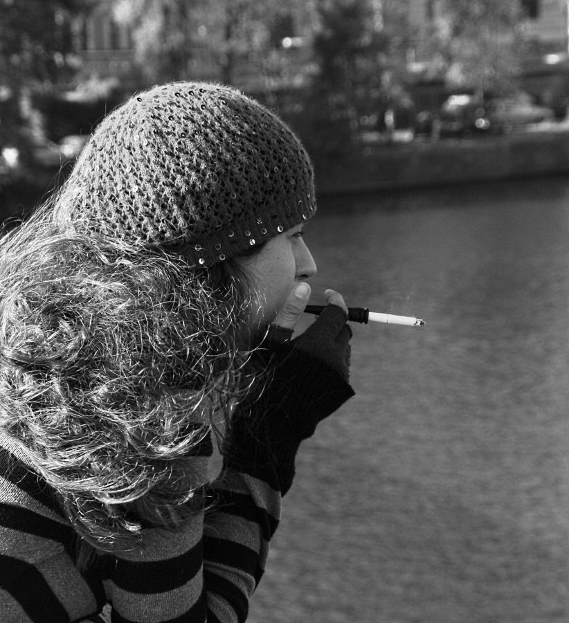 Ein Mädchen und ein Mundstück